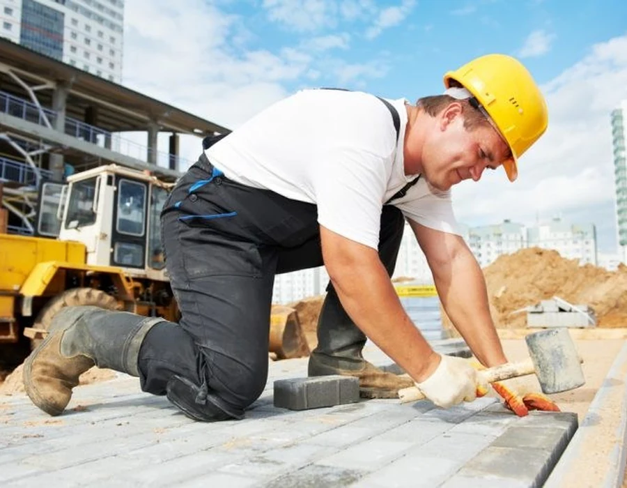 Raffinerie et structure mixte